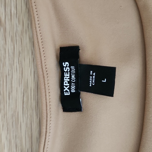 Express Women's Tank - Picture 2 of 3